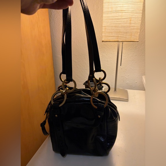 Prada - Picture 4 of 9